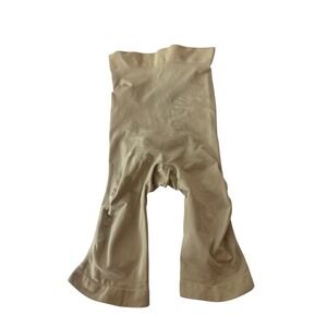 SKIMS Kim K. Short Small High Waist Above Knee W/Open Gusset Clay NWOT